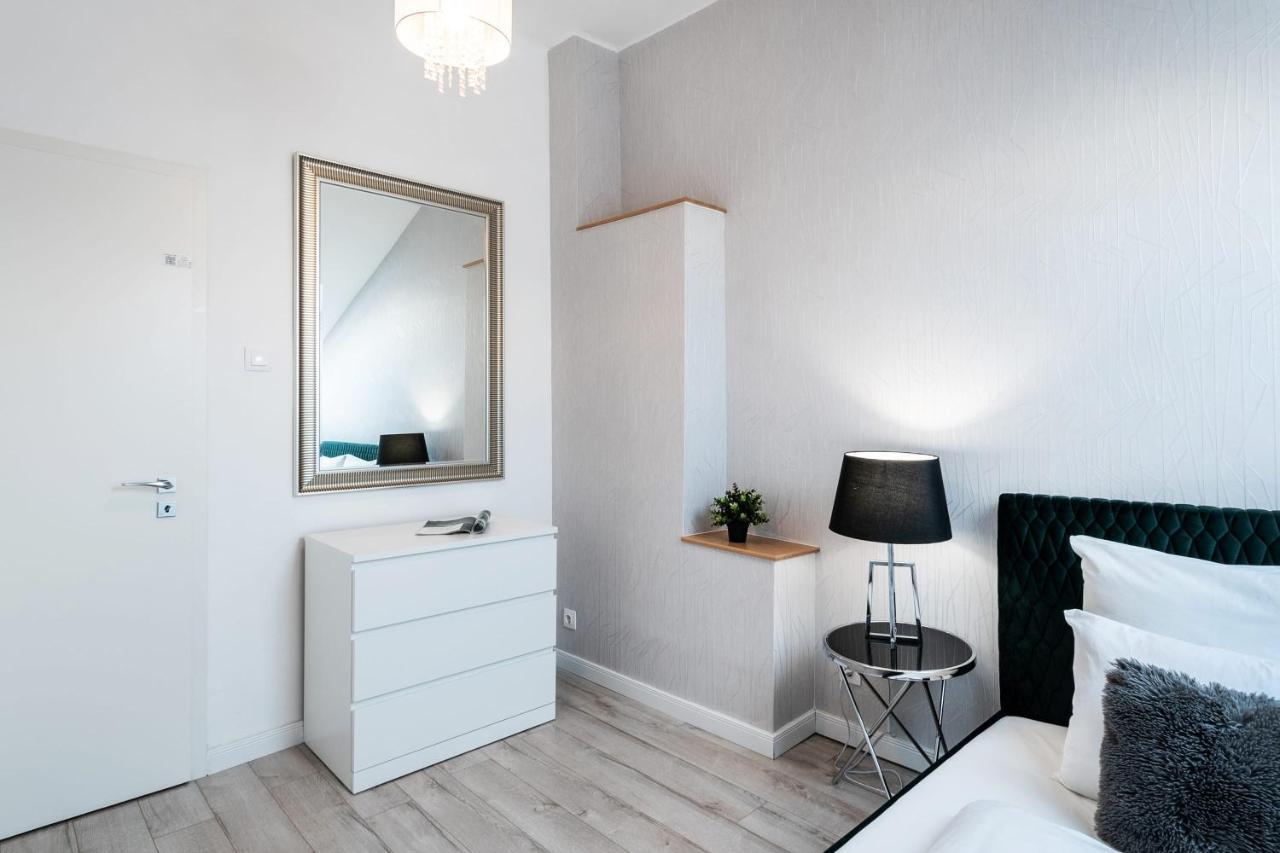 Quiet Very Central & Stylish Apt Budapest Ngoại thất bức ảnh