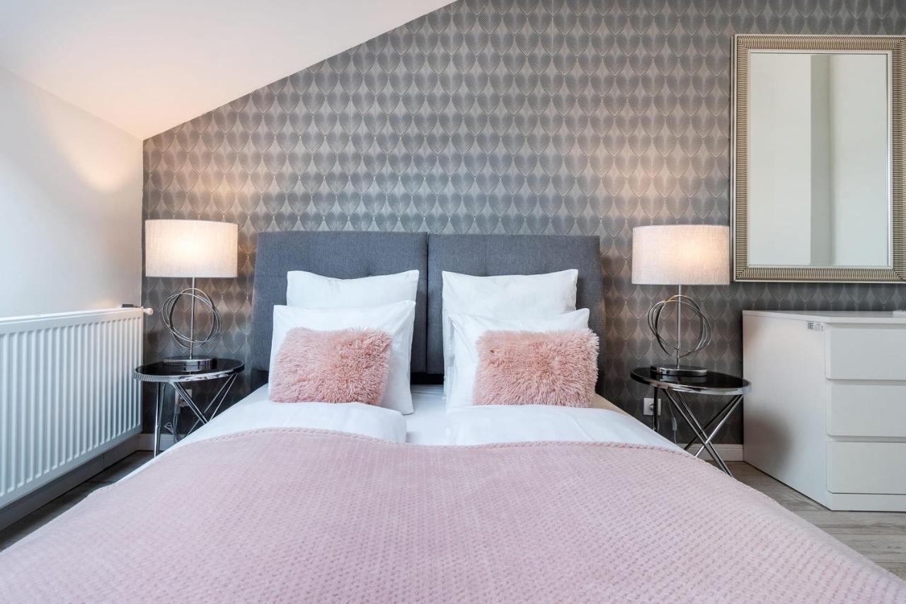 Quiet Very Central & Stylish Apt Budapest Ngoại thất bức ảnh