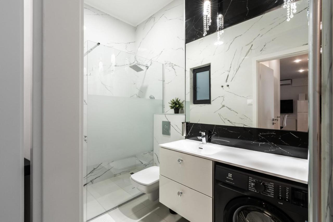 Quiet Very Central & Stylish Apt Budapest Ngoại thất bức ảnh
