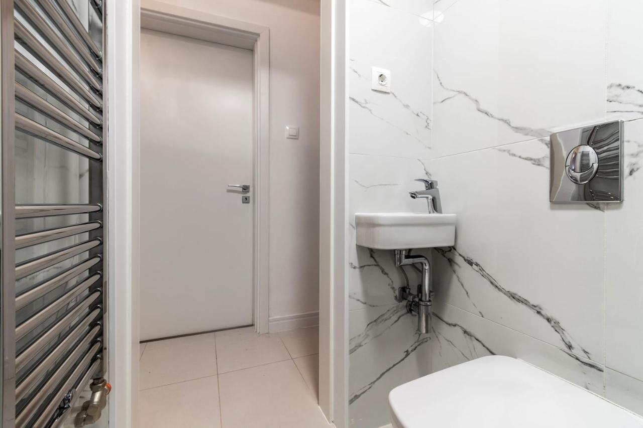 Quiet Very Central & Stylish Apt Budapest Ngoại thất bức ảnh